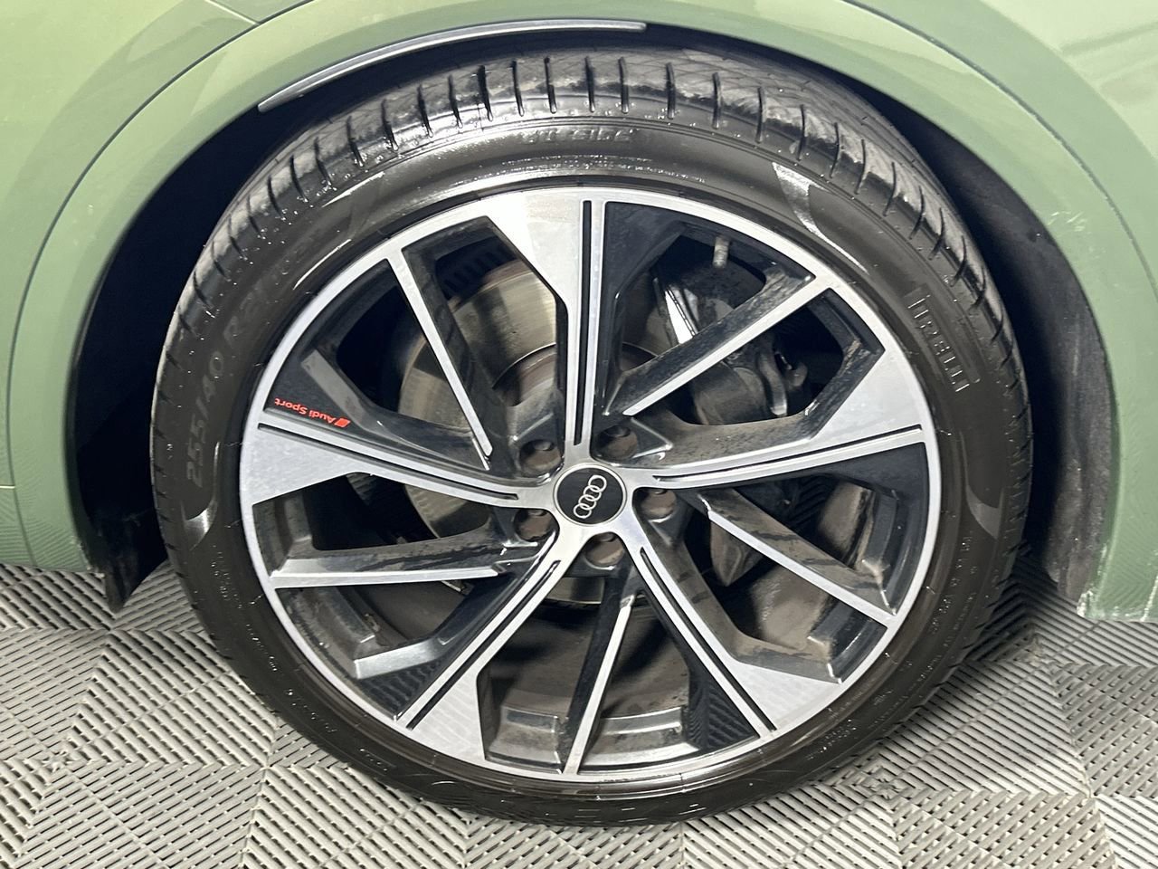 Used 2023 Audi SQ5 Premium Plus w/ Premium Plus Package image 9