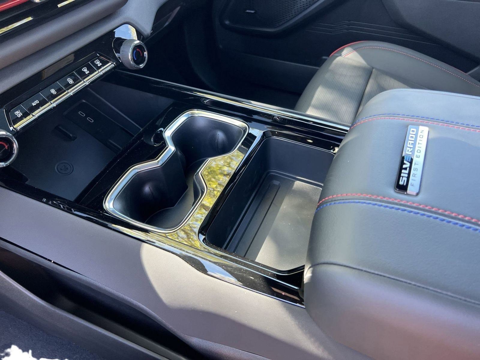 New 2024 Chevrolet Silverado EV RST image 31