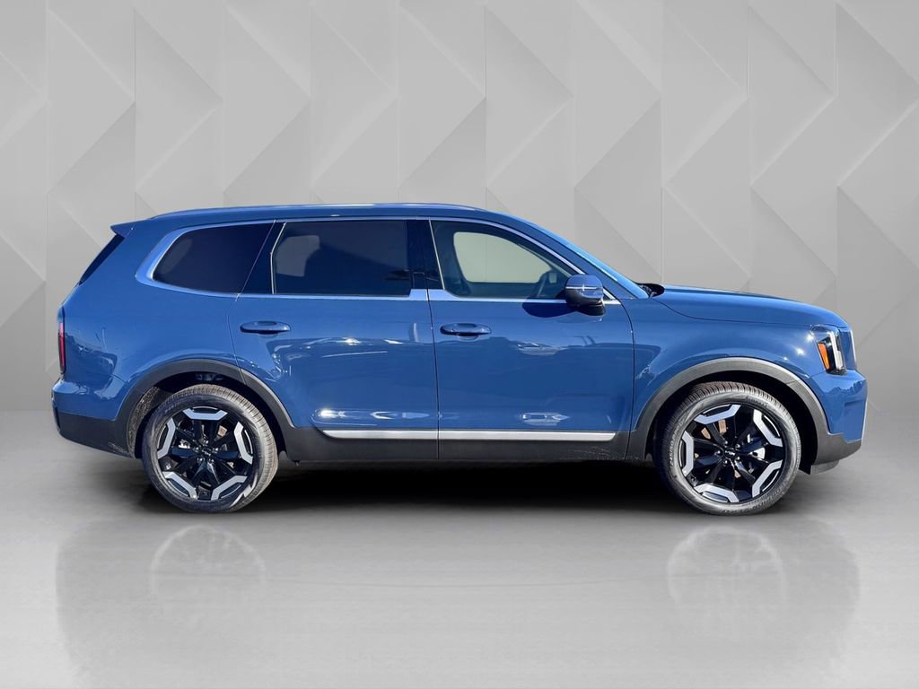 New 2025 Kia Telluride EX w/ EX Captain's Chair Package image 4