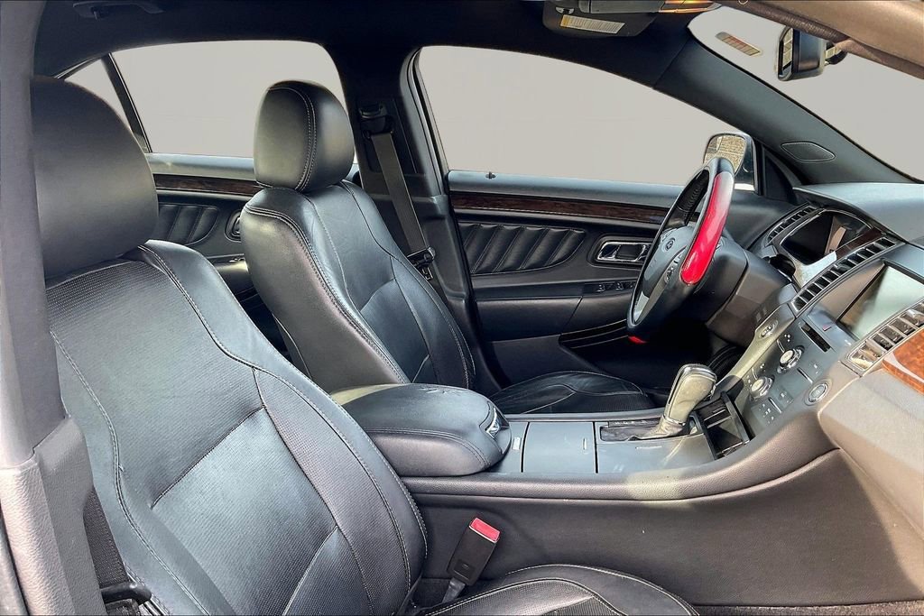 Used 2015 Ford Taurus Limited image 30