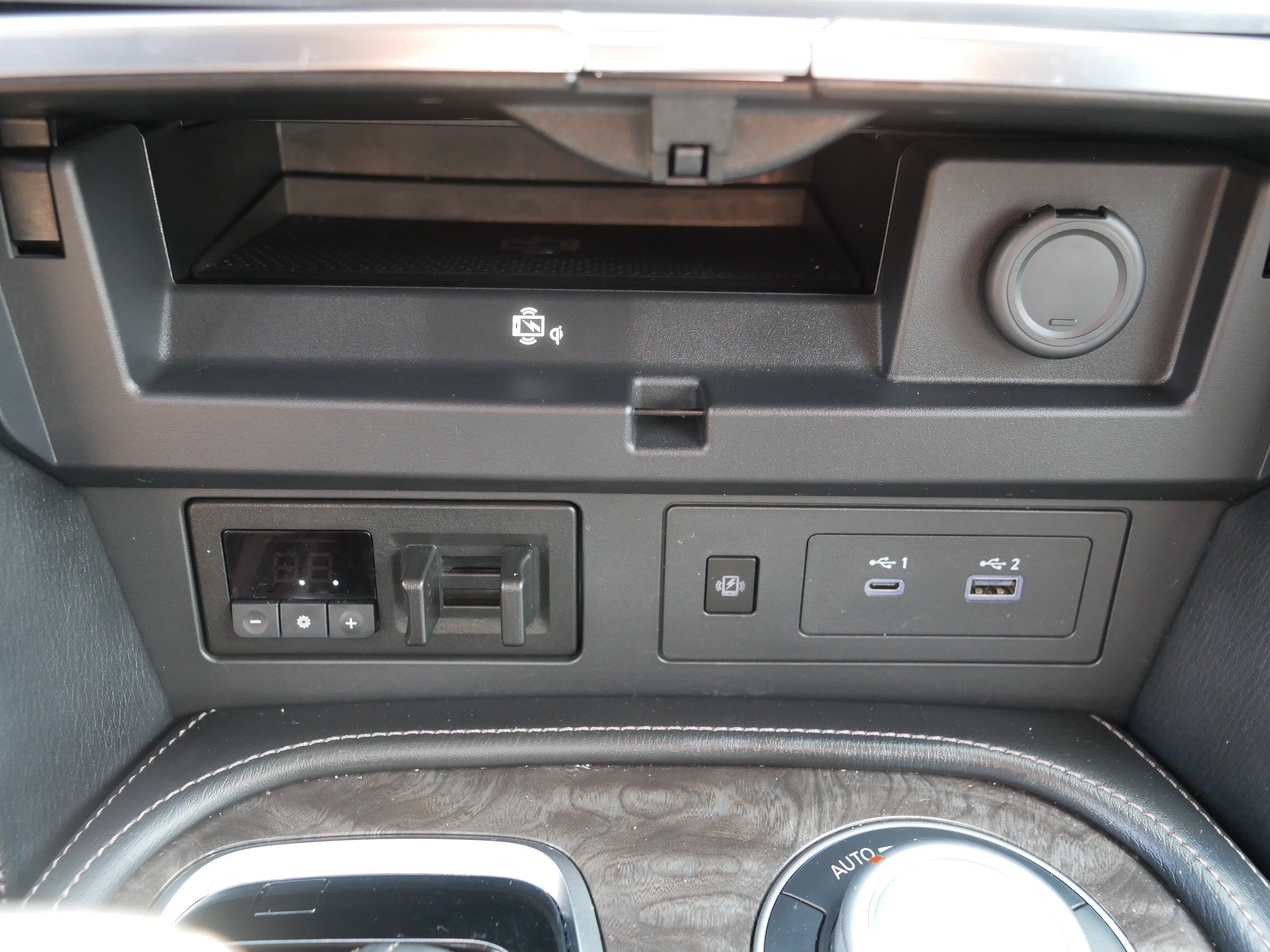 Certified 2024 Nissan Armada Platinum AWD/4WD image 33
