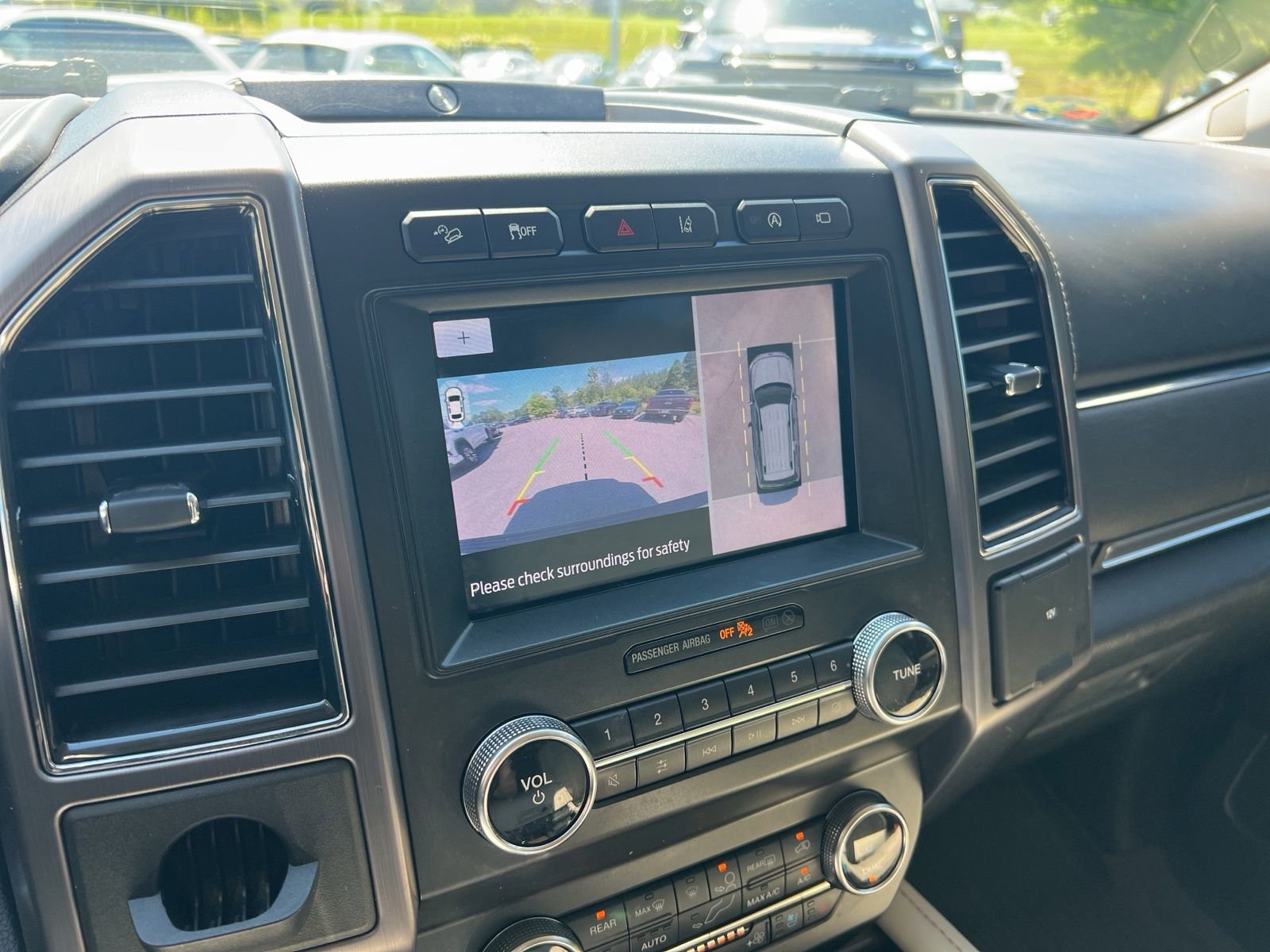 Used 2020 Ford Expedition Platinum AWD/4WD image 15