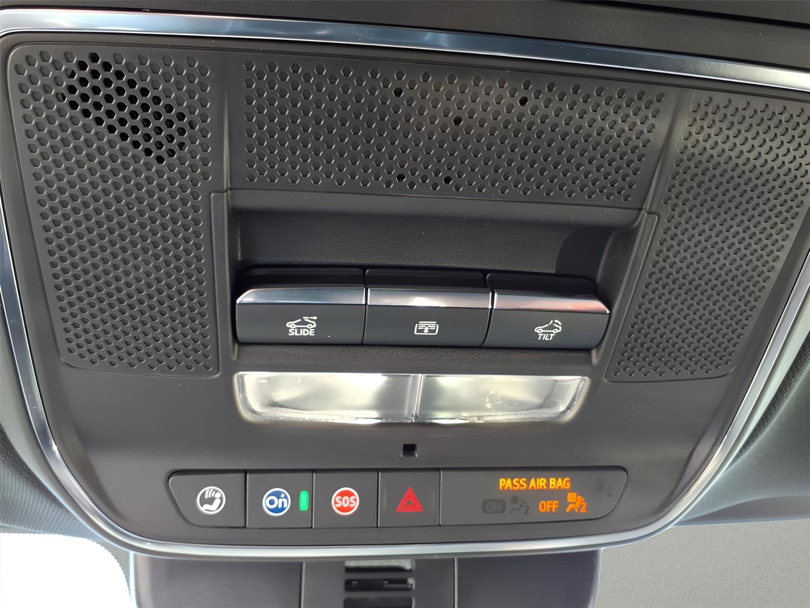 New 2026 Chevrolet Traverse RS w/ LPO, Floor Liner Package image 24