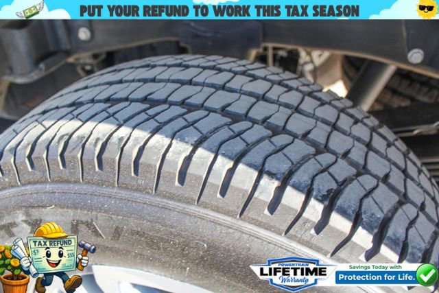 Used 2024 GMC Sierra 3500 SLE w/ SLE Convenience Package image 12