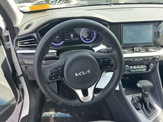 Used 2022 Kia Niro LX FWD image 10