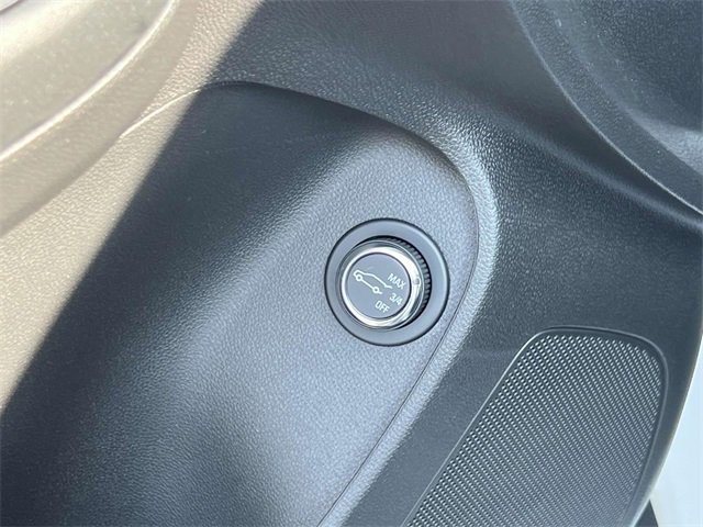 Used 2025 Buick Envista Preferred w/ Convenience I Package image 17