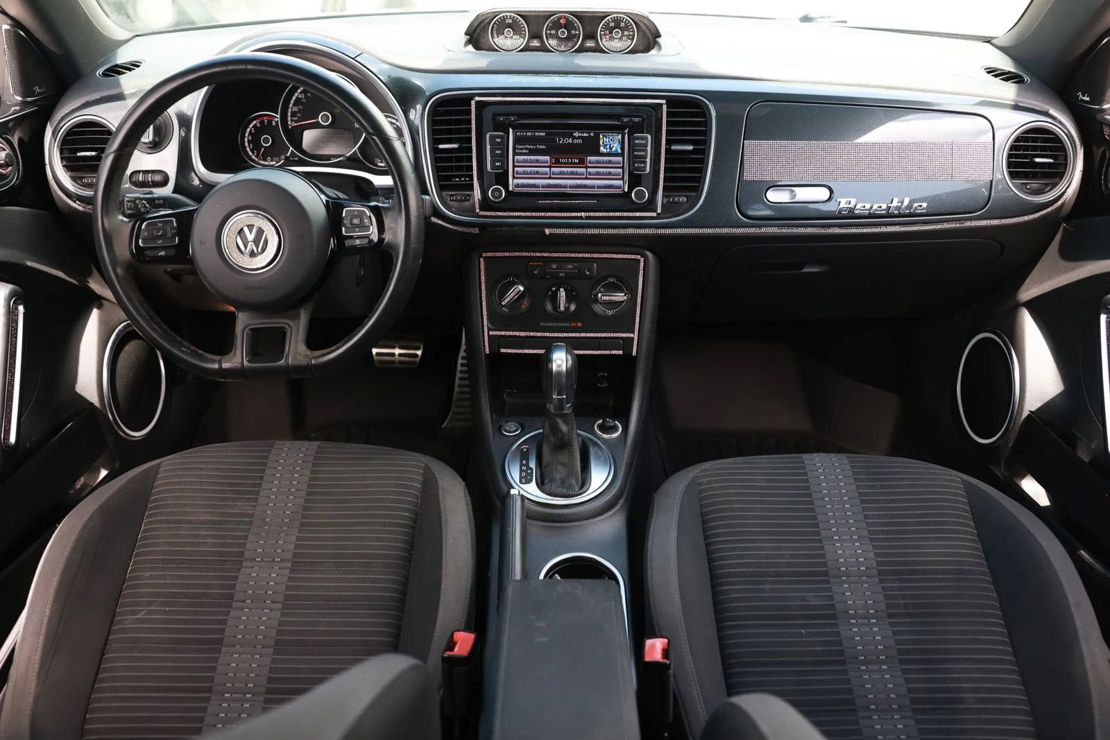 Used 2014 Volkswagen Beetle R-Line image 2