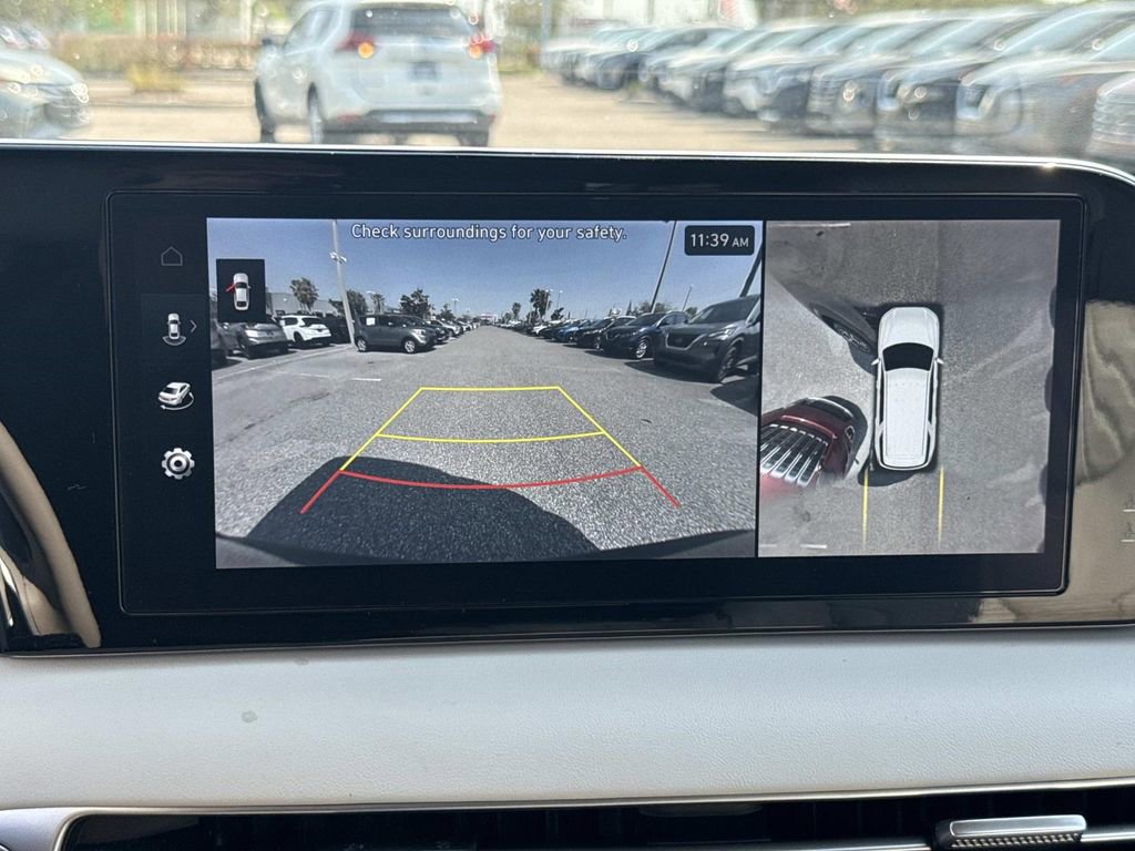 Used 2024 Hyundai Palisade Limited image 24