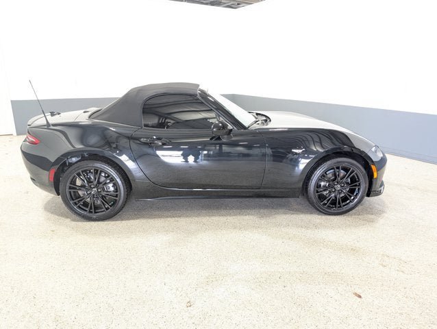 Used 2024 MAZDA MX-5 Miata Club RWD image 2