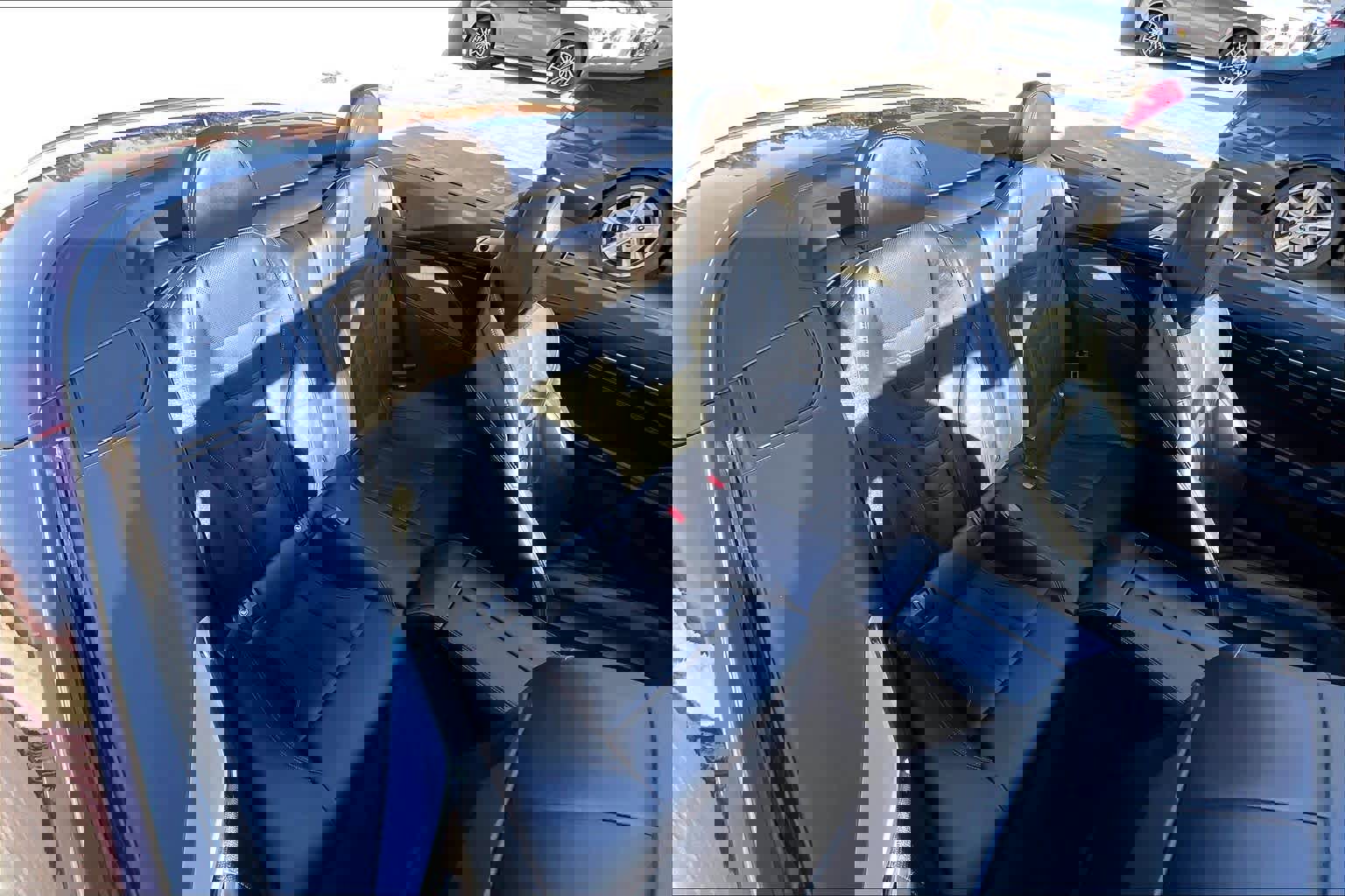 Used 2022 BMW 840i Convertible image 16