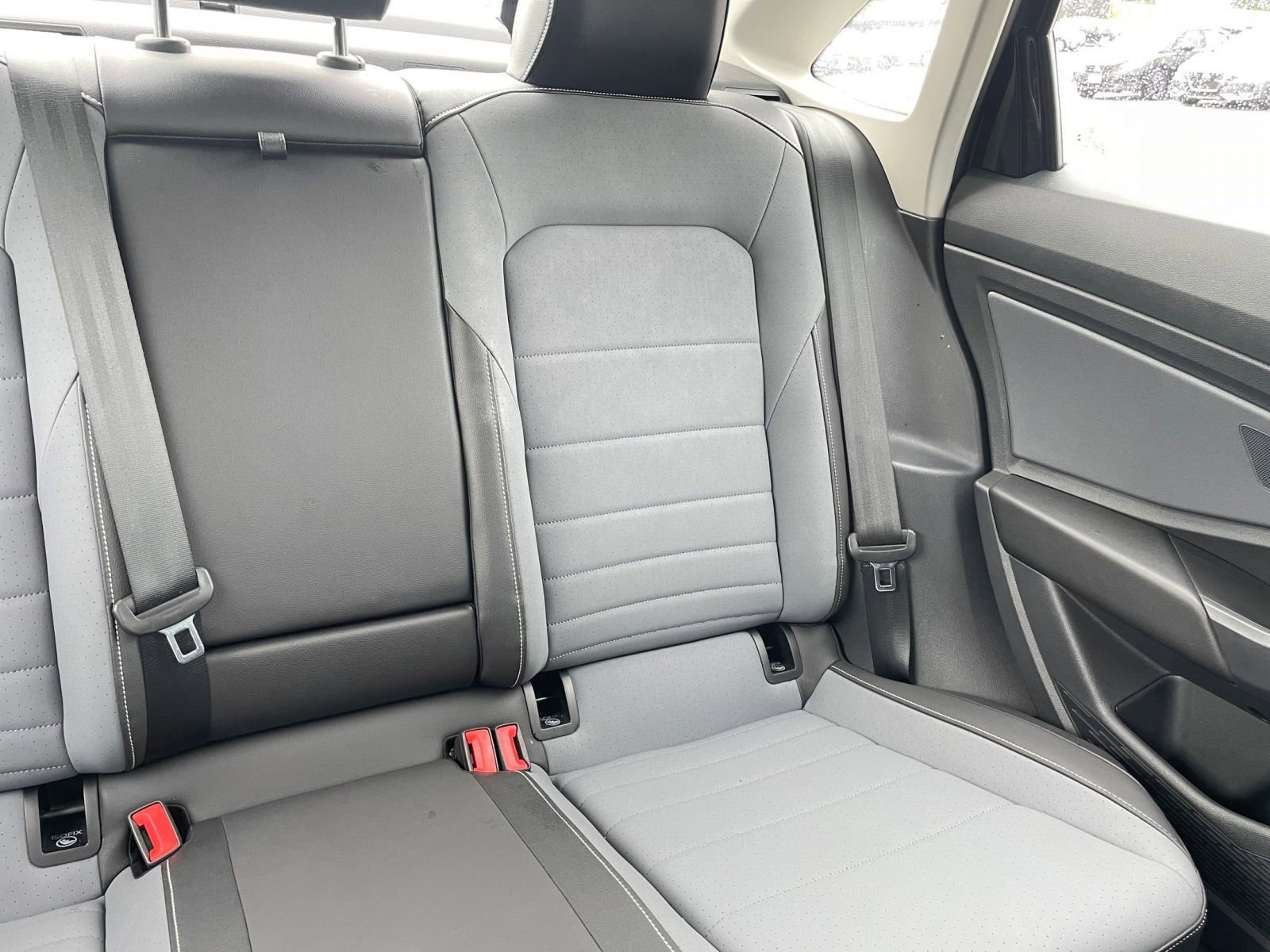 Used 2025 Volkswagen Jetta SE image 37