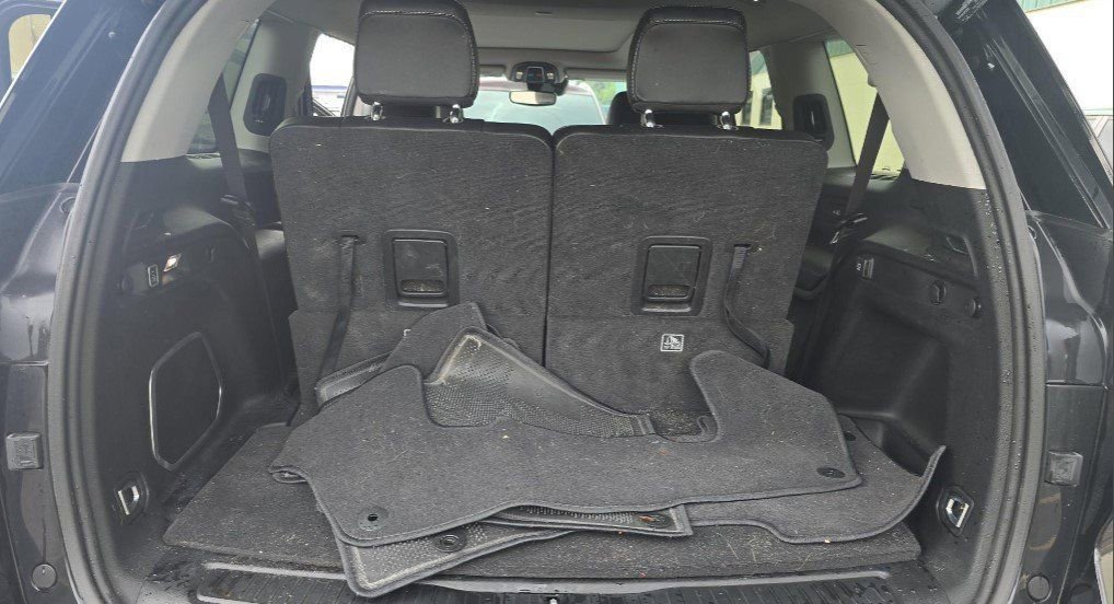 Used 2022 Jeep Grand Cherokee L Limited w/ MOPAR Finishing Package image 20