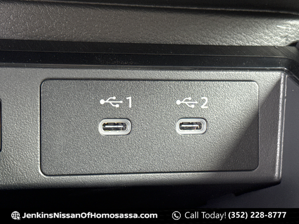 New 2026 Nissan Kicks SR w/ Cold Weather Package FWD image 36