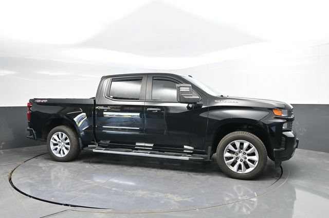 Used 2019 Chevrolet Silverado 1500 Custom w/ Custom Max Trailering Package AWD/4WD image 4
