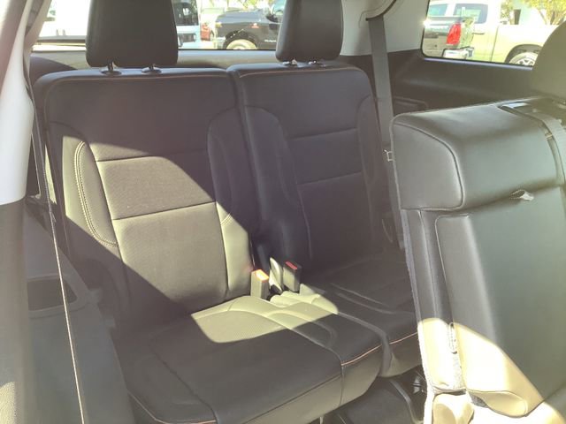 Used 2023 GMC Acadia AT4 w/ Technology Package image 36