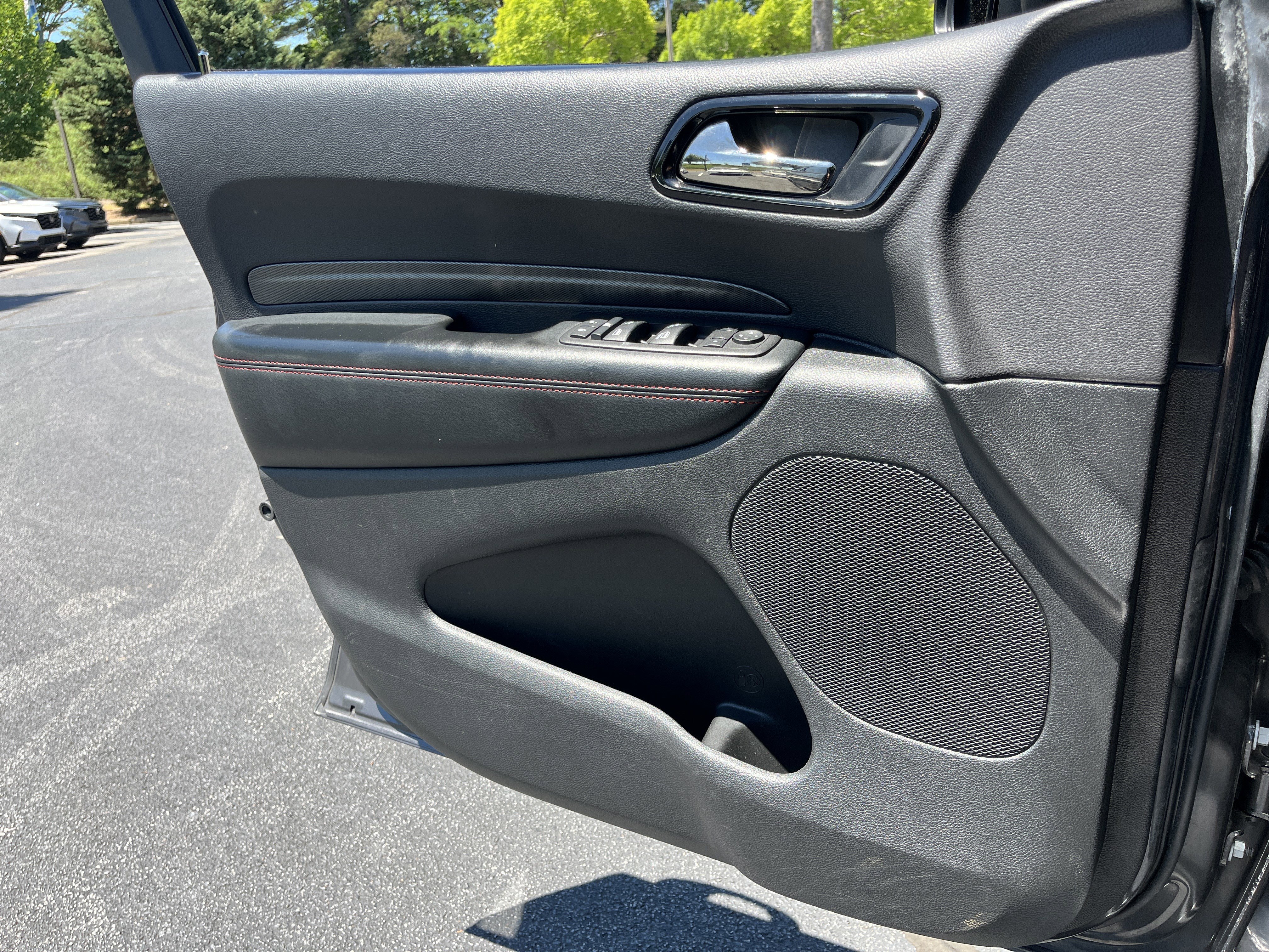Used 2025 Dodge Durango GT RWD image 14
