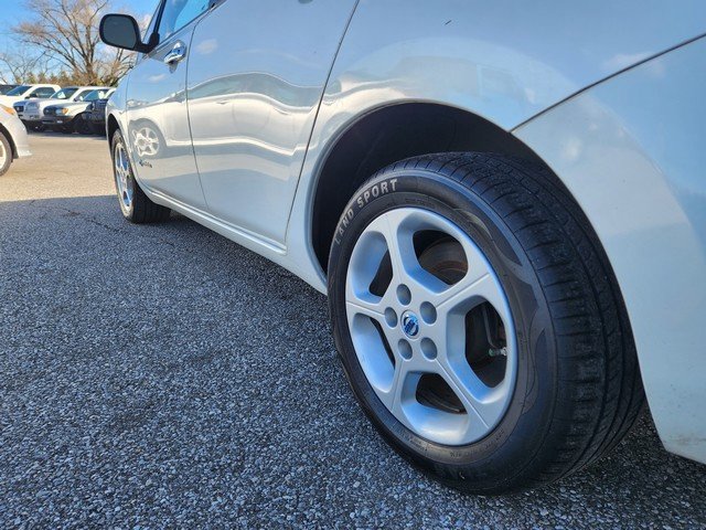 Used 2014 Nissan Leaf SV image 30