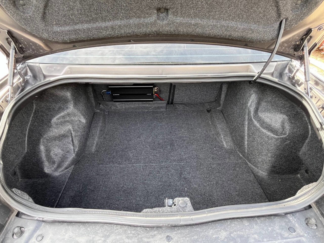 Used 2022 Dodge Challenger SXT w/ Blacktop Package image 15