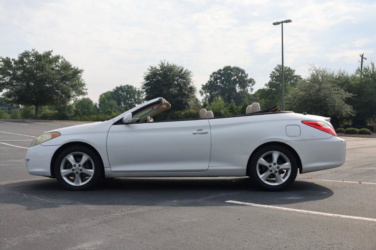 Used 2006 Toyota Solara SLE FWD image 2