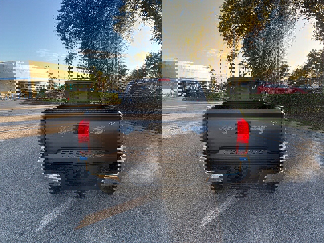 Used 2021 Toyota Tacoma SR5 image 3