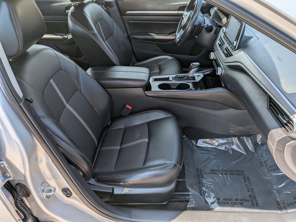 Used 2024 Nissan Altima 2.5 SR FWD image 29