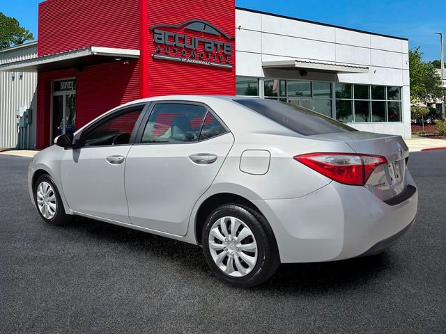 Used 2014 Toyota Corolla LE FWD image 3