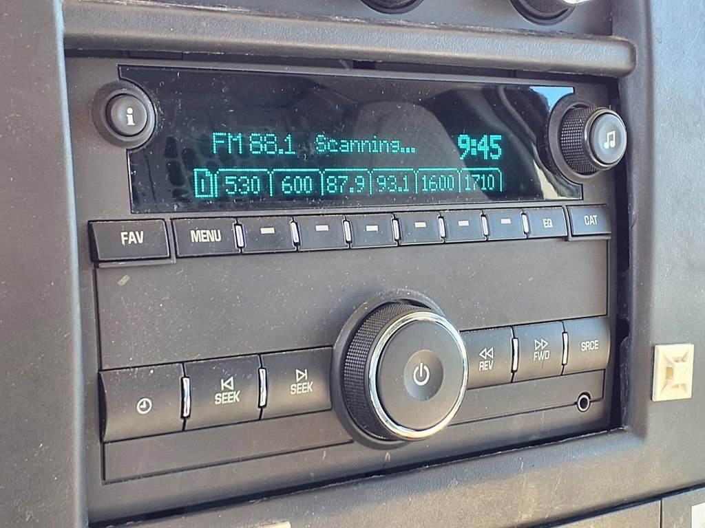 Used 2018 Chevrolet Express 3500 Extended w/ Driver Convenience Package RWD image 18