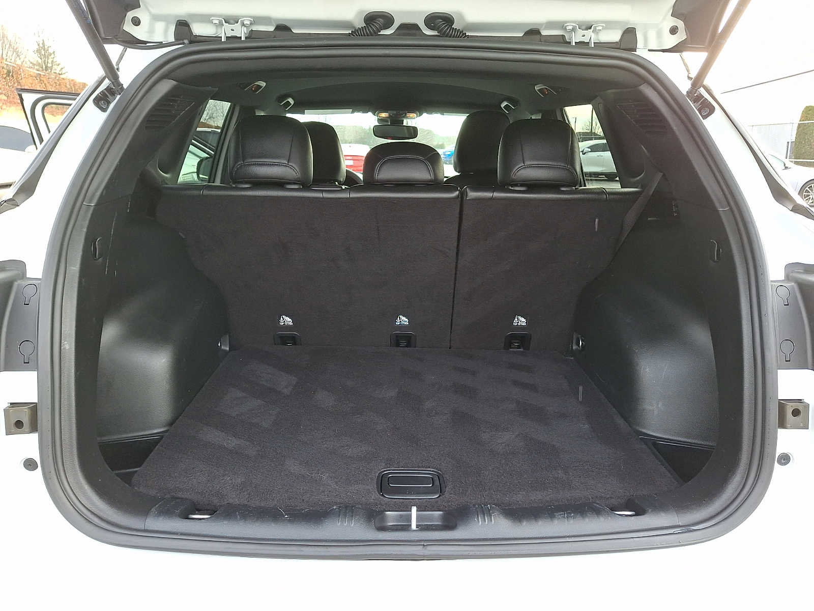 Used 2024 Jeep Compass Trailhawk image 23