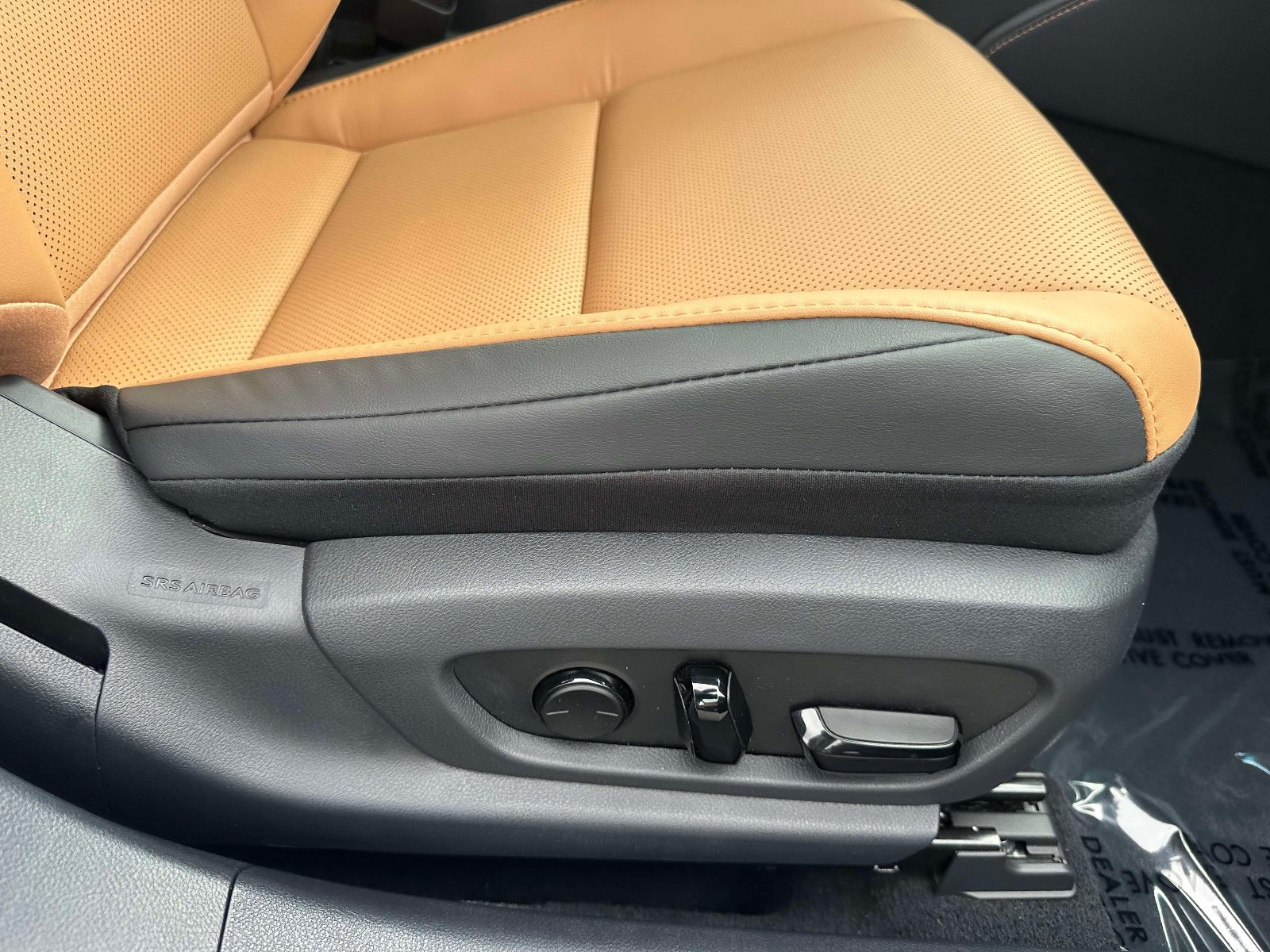Used 2025 Lexus ES 300h w/ Premium Package FWD image 28