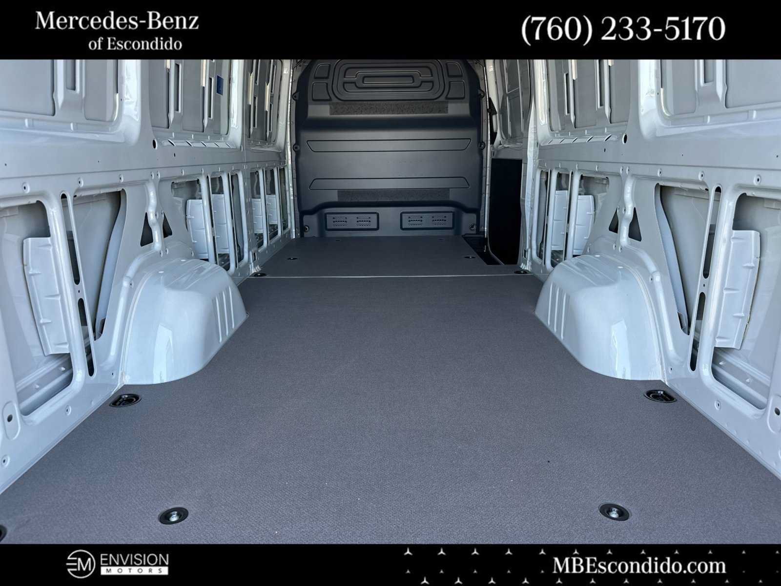New 2025 Mercedes-Benz eSprinter 170 Cargo image 17