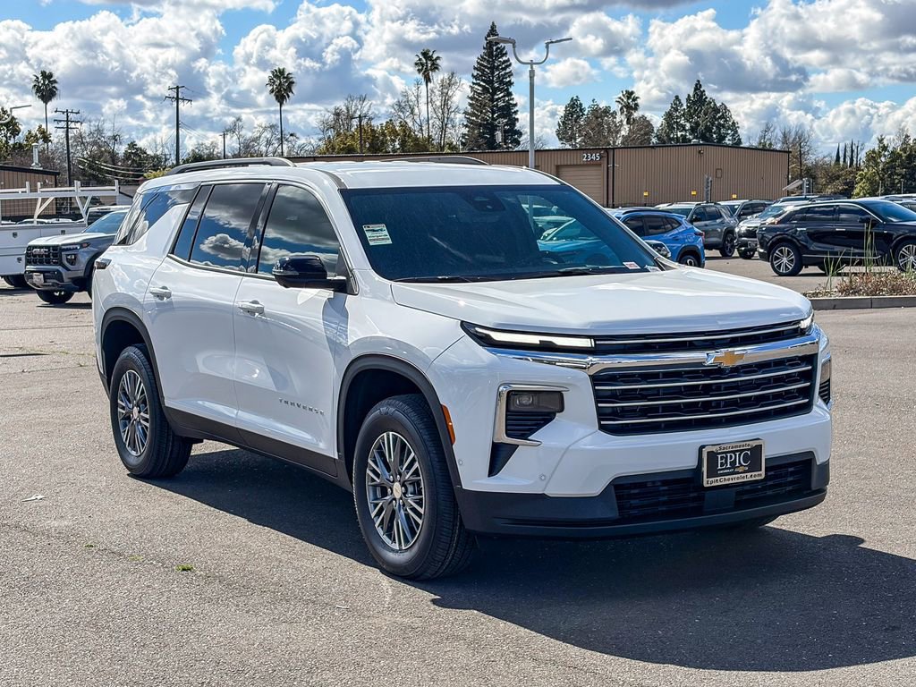 New 2026 Chevrolet Traverse LT w/ Enhanced Driving Package image 5