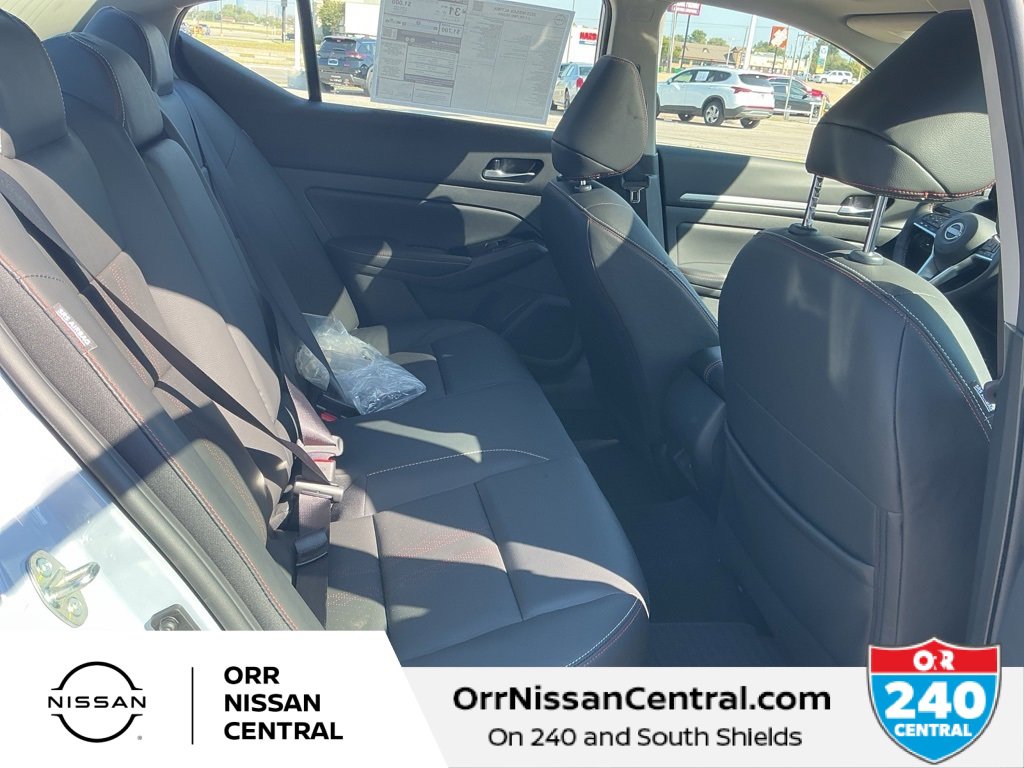 New 2025 Nissan Altima 2.5 SR w/ SR Premium Package image 12