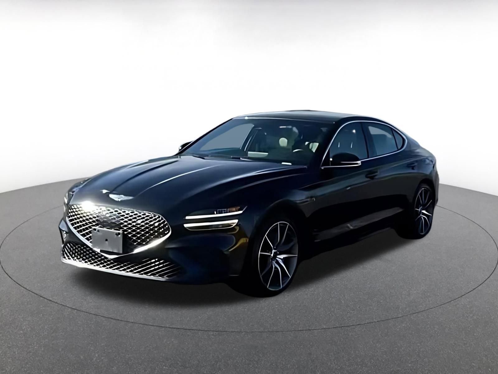Used 2025 Genesis G70 2.5T image 2