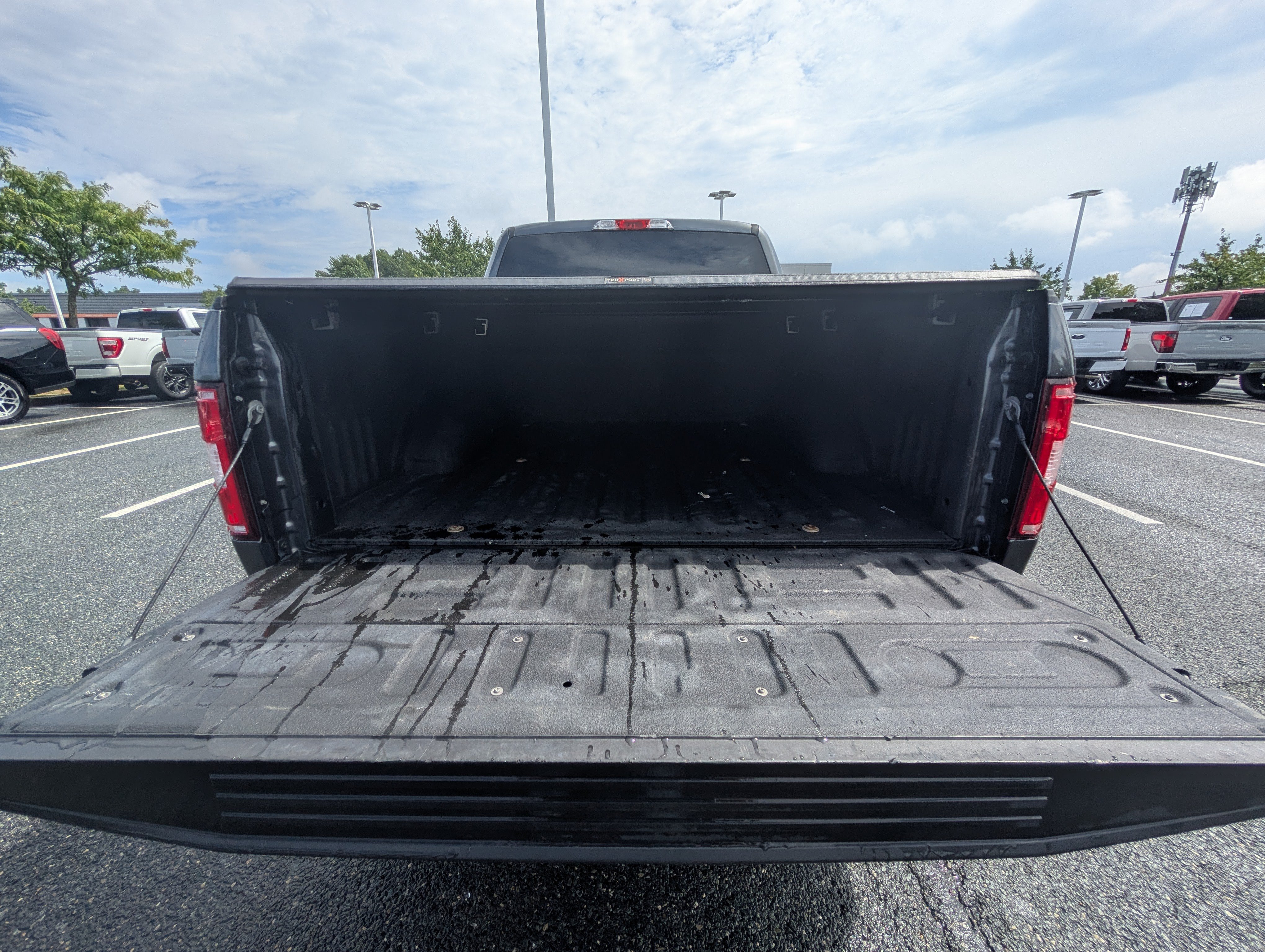 Certified 2018 Ford F150 XL w/ Equipment Group 101A Mid AWD/4WD image 12