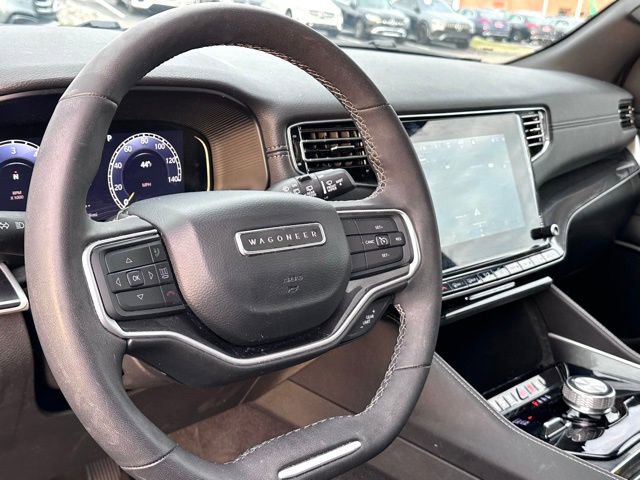 Used 2024 Jeep Wagoneer L Base w/ Premium Group I image 13