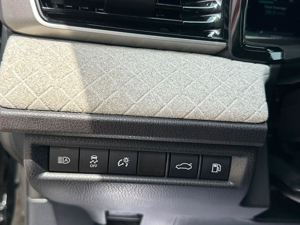 Certified 2025 Toyota Camry XLE AWD/4WD image 20