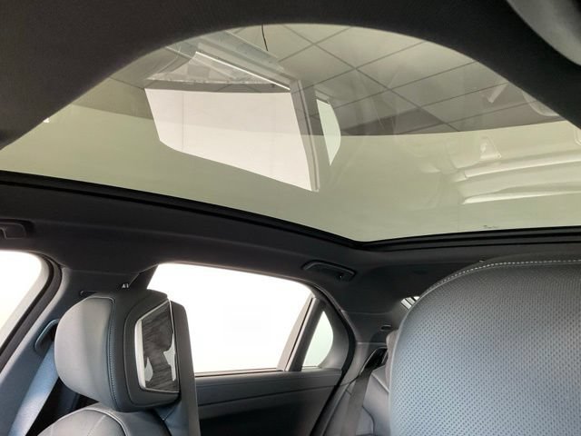 Used 2024 BMW i7 xDrive60 RWD image 44