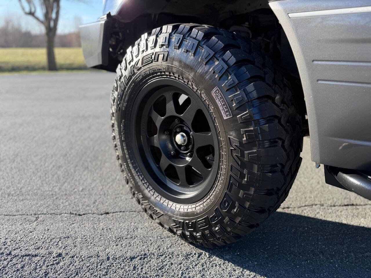 Used 2002 Lexus LX 470 Base 4WD 4dr SUV image 17