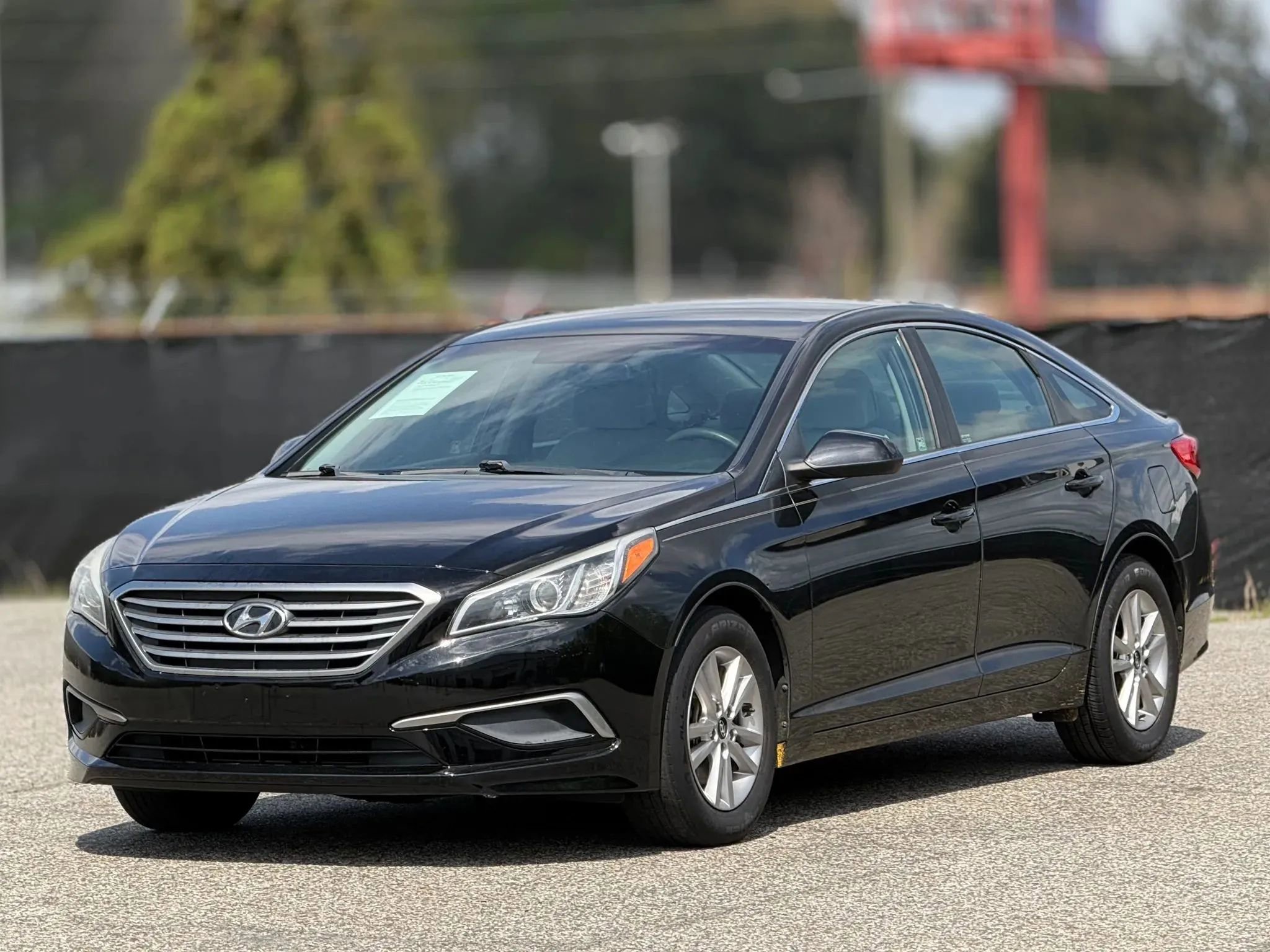Used 2016 Hyundai Sonata SE image 6