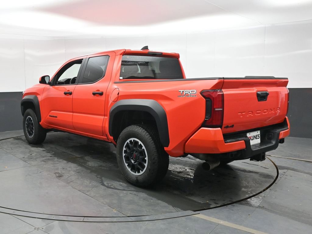 Used 2024 Toyota Tacoma TRD Off-Road AWD/4WD image 10