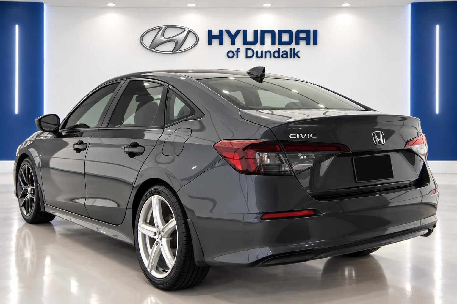 Used 2025 Honda Civic Sport image 2