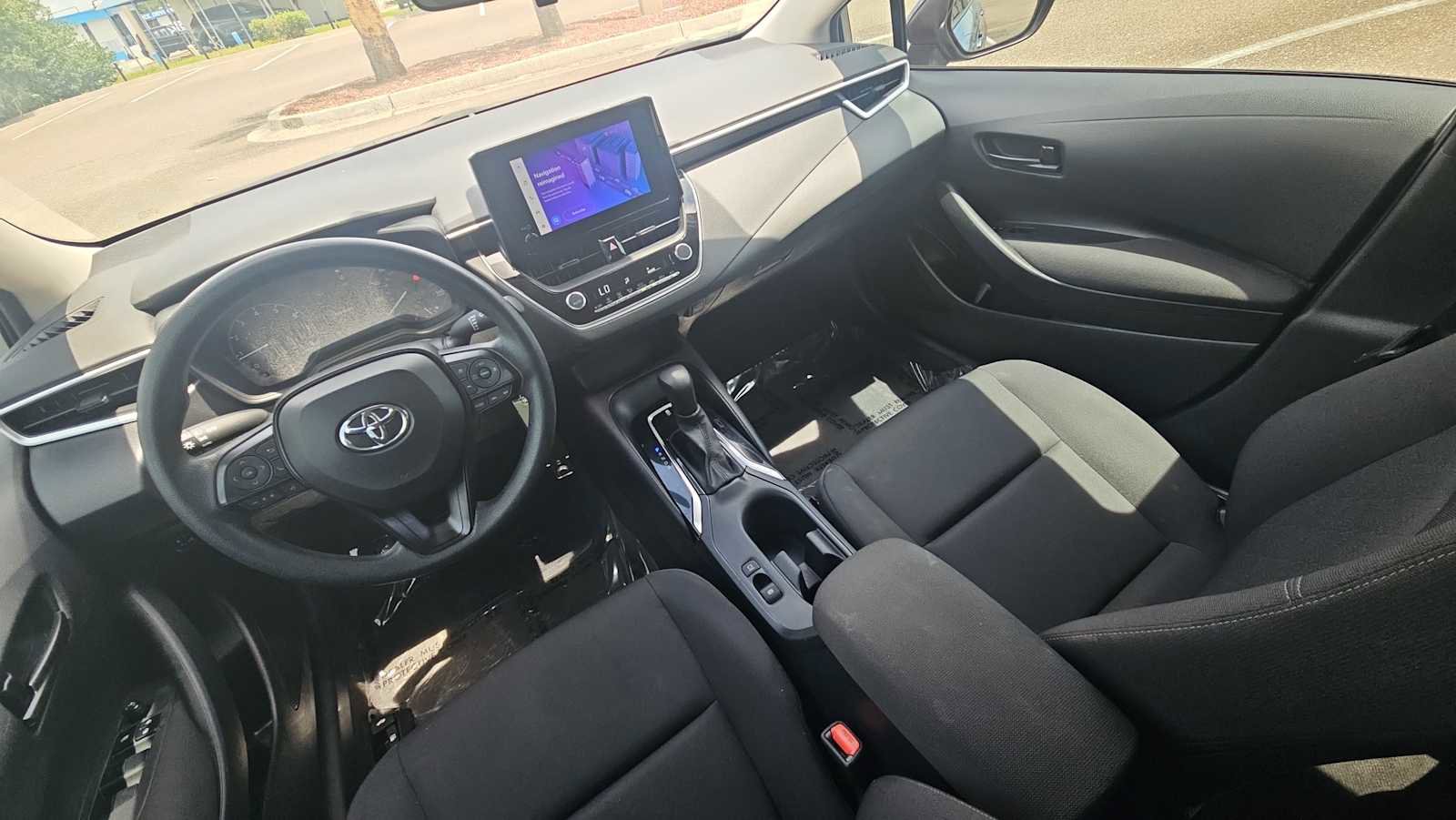 Used 2023 Toyota Corolla LE FWD image 22