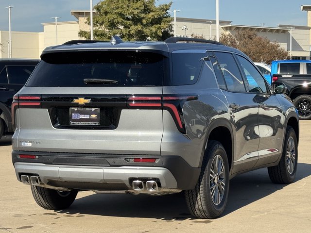 New 2027 Chevrolet Traverse LT FWD image 5