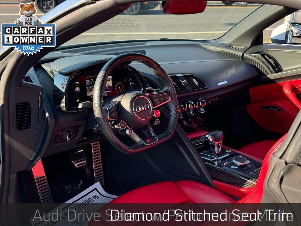 Used 2022 Audi R8 V10 w/ Carbon Exterior Package image 28
