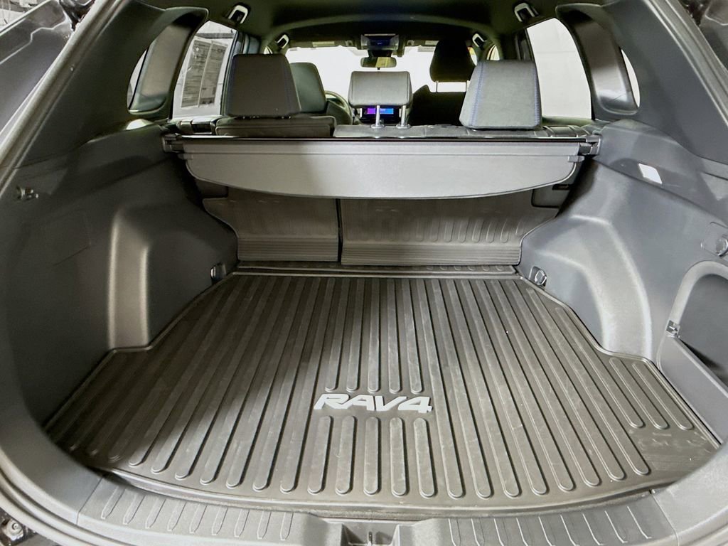 Certified 2024 Toyota RAV4 SE image 24