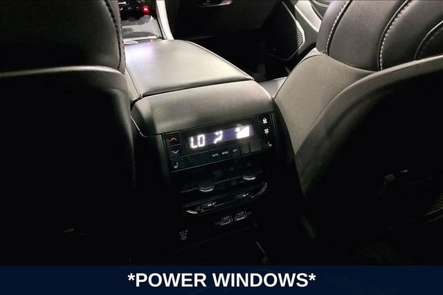 Used 2021 Jeep Grand Cherokee L Limited w/ Luxury Tech Group II AWD/4WD image 13