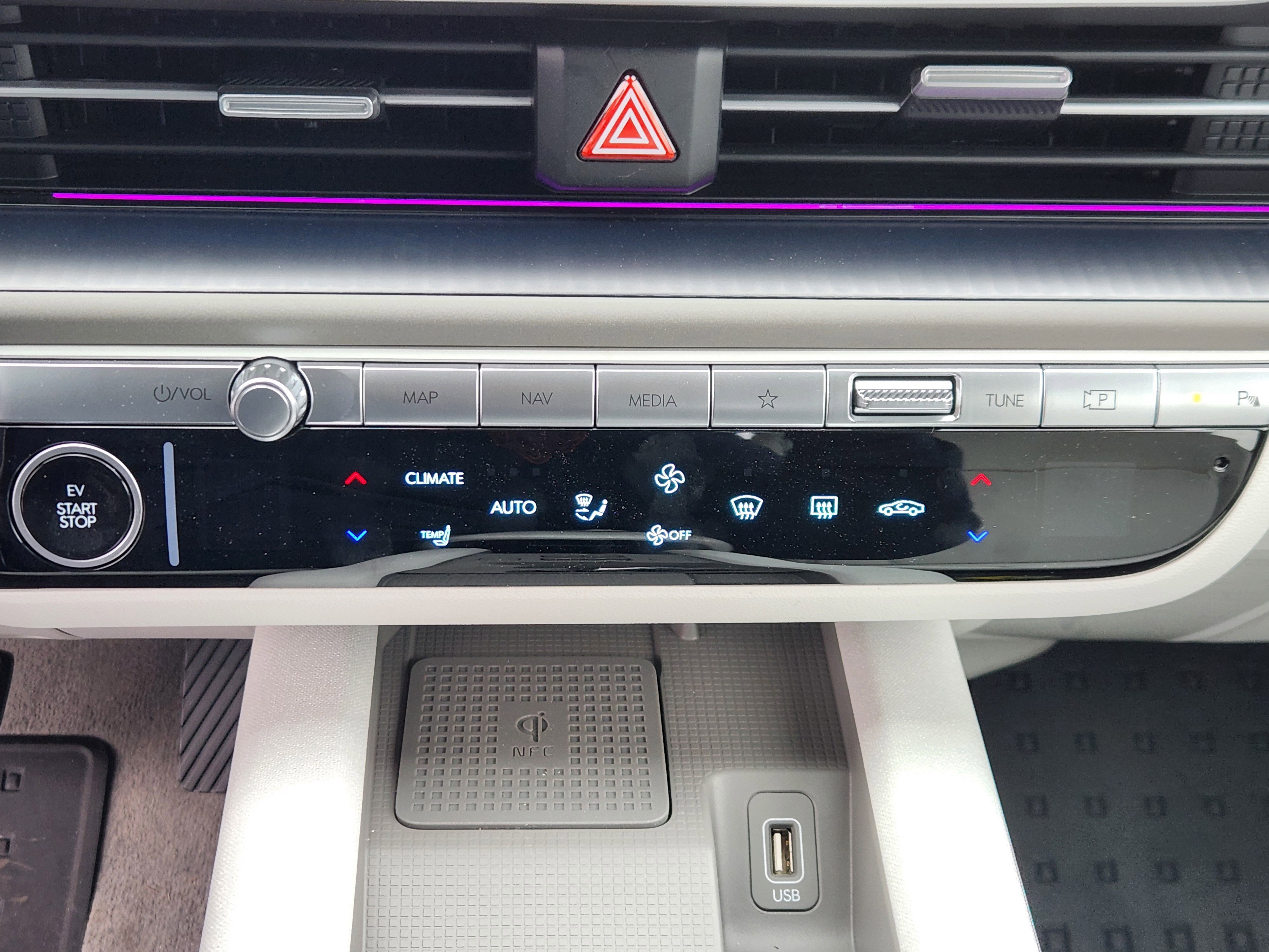 Used 2024 Hyundai Ioniq 6 SEL image 12