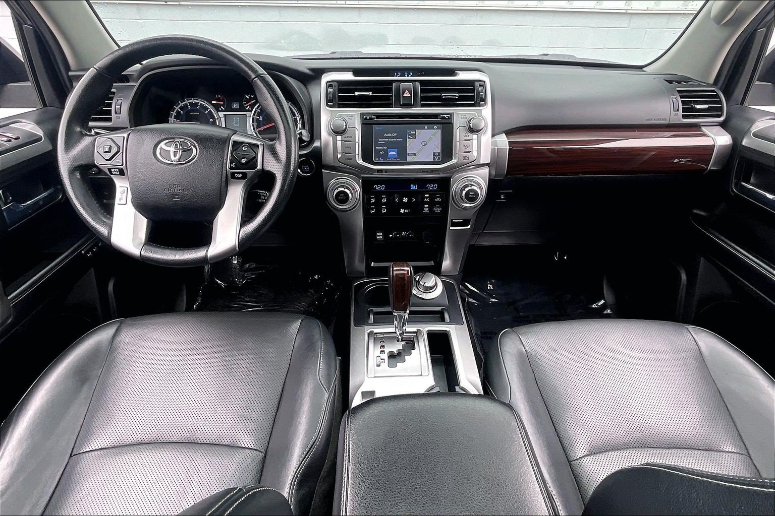 Used 2018 Toyota 4Runner Limited AWD/4WD image 19