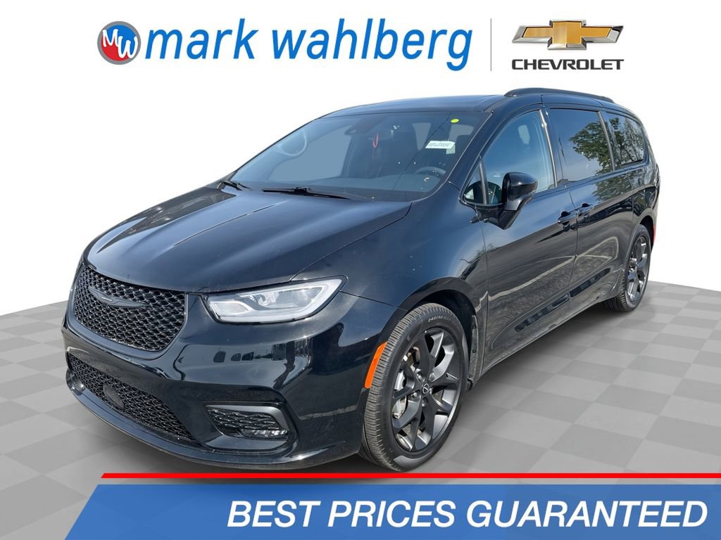 Used 2025 Chrysler Pacifica Limited FWD image 1