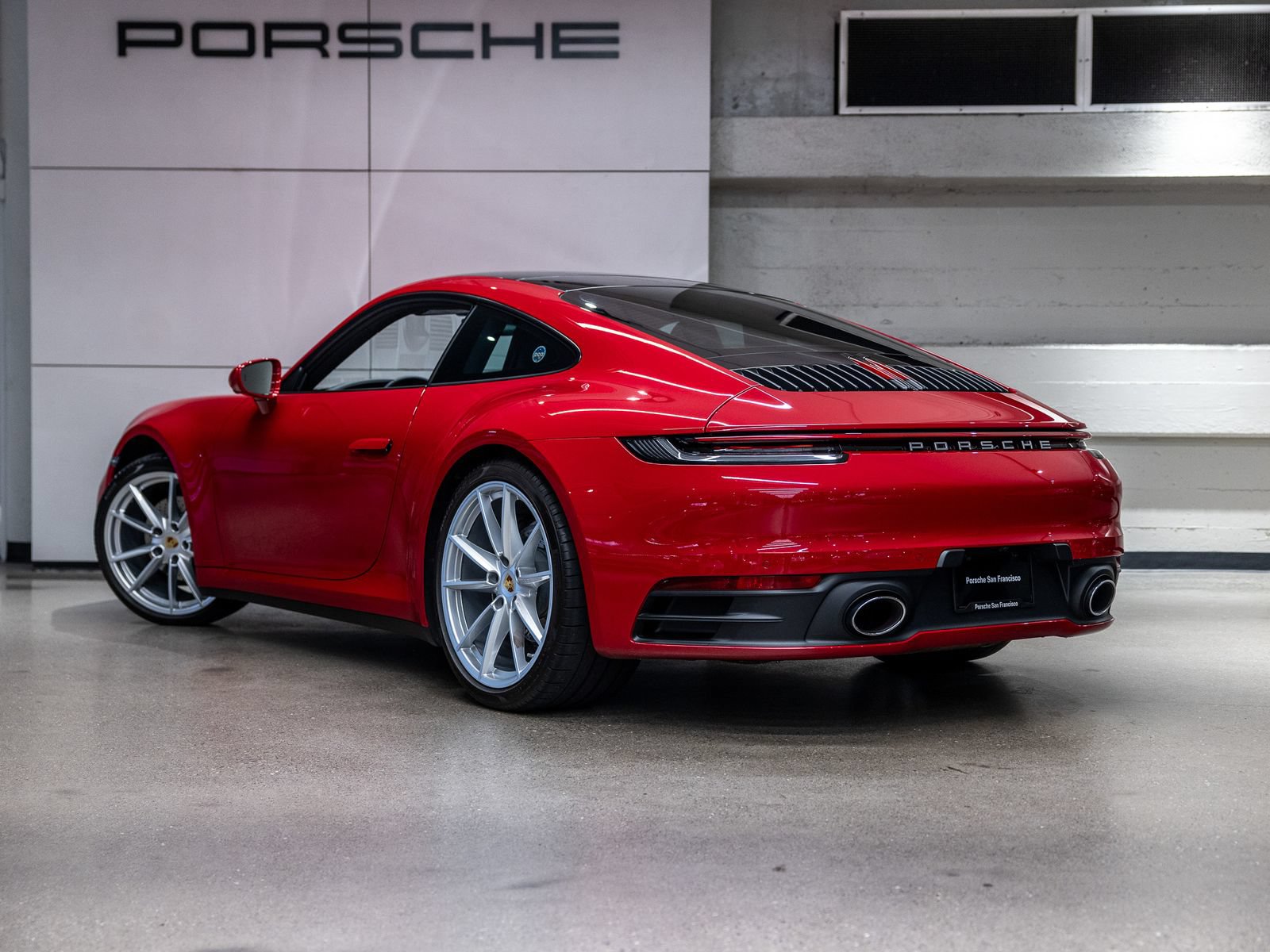 Certified 2024 Porsche 911 Carrera RWD image 3